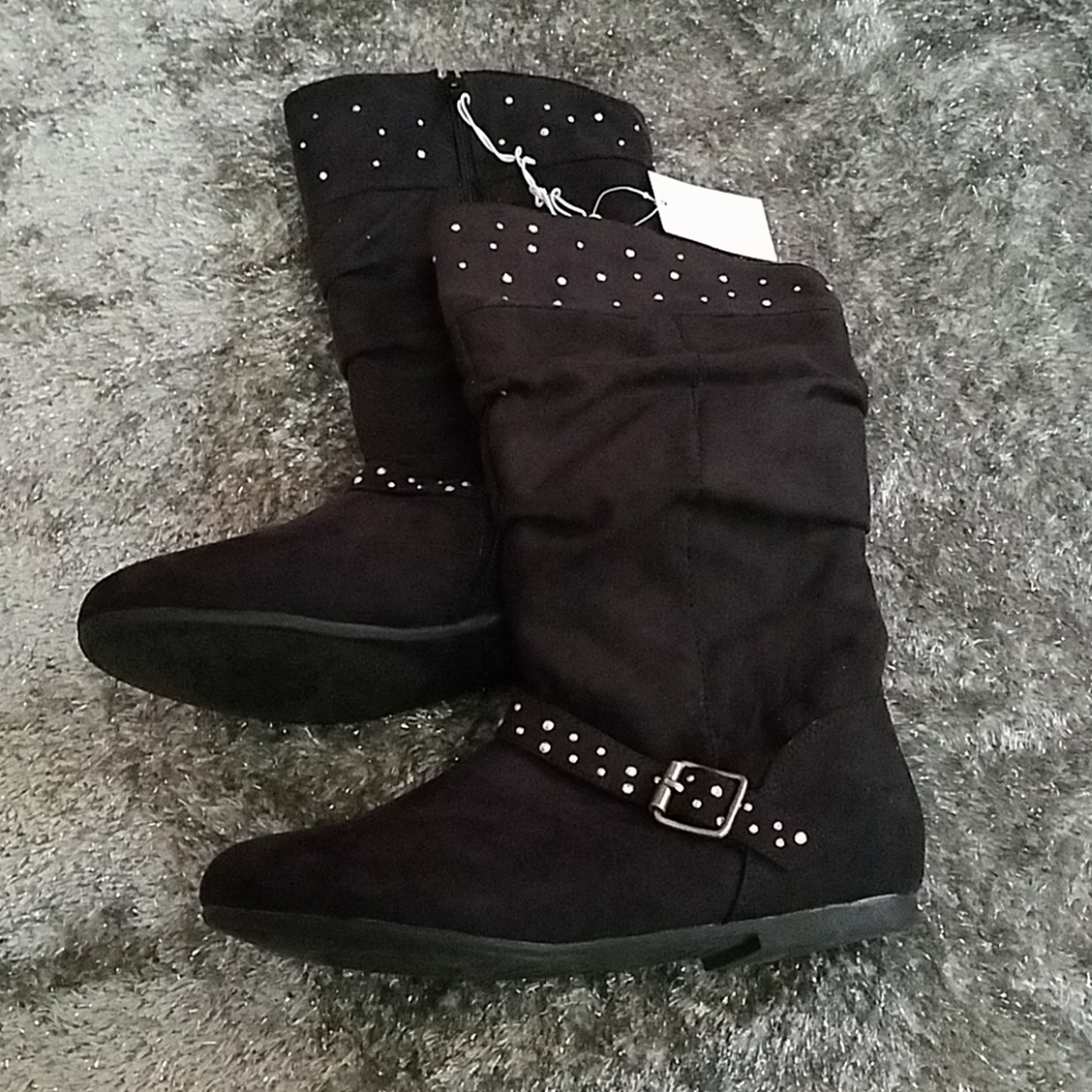 Girls boots